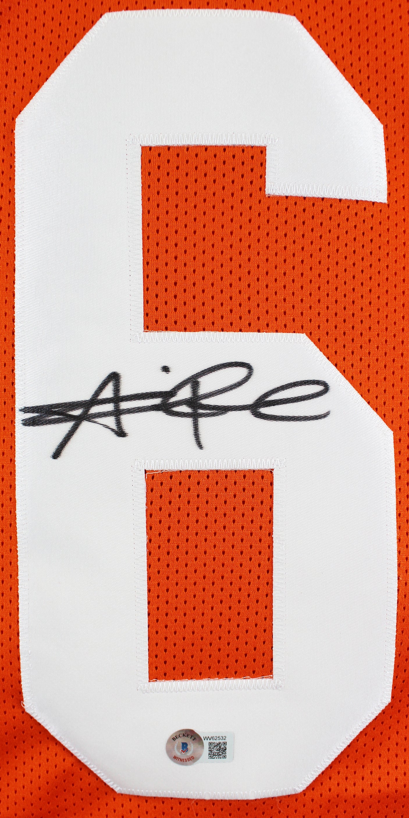Tennessee Alvin Kamara Signed Orange Pro Style Framed Jersey BAS Witnessed