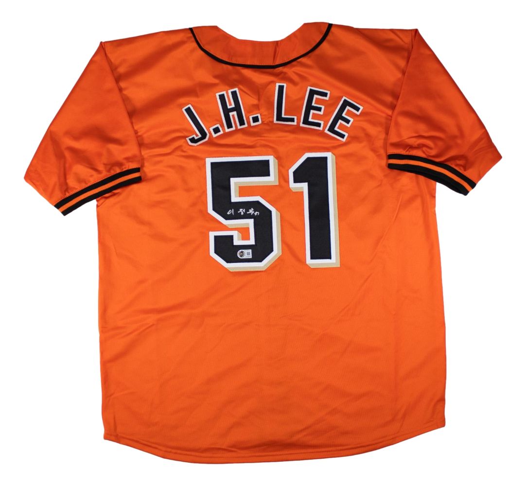 Jung-Hoo Lee San Francisco Signed in Korean Orange Baseball Jersey BAS