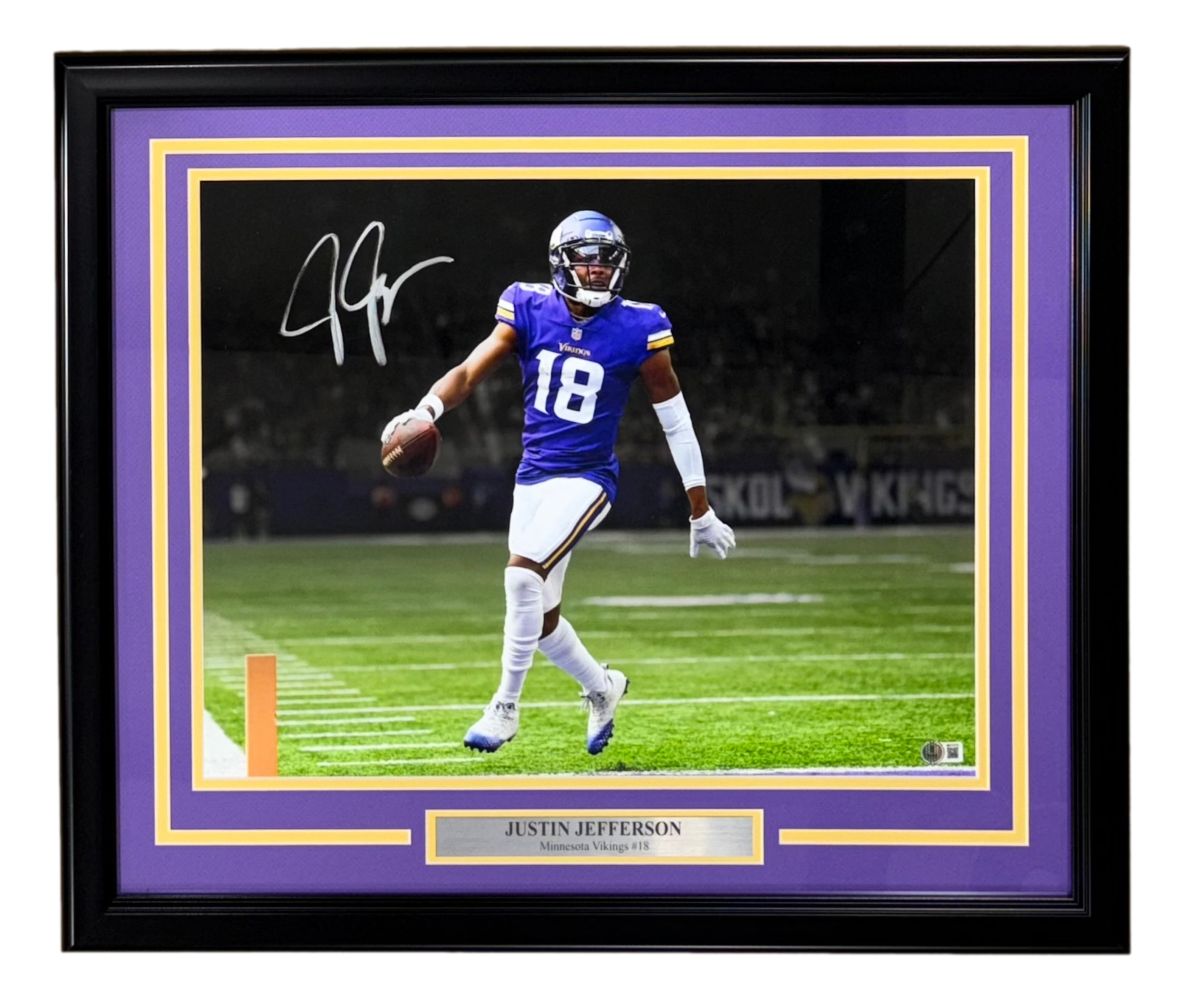 Justin Jefferson Signed Framed 16x20 Minnesota Vikings Touchdown Photo BAS