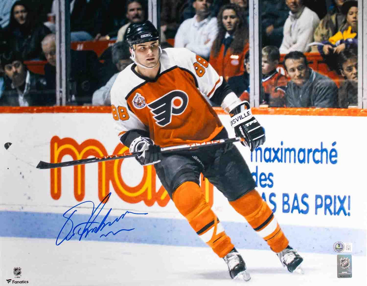 Eric Lindros Signed 16x20 Philadelphia Flyers Photo BAS