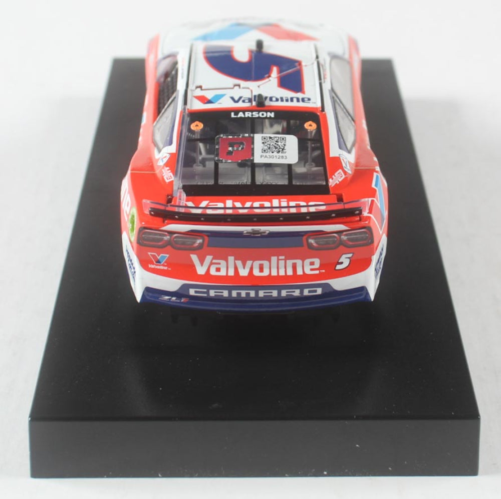 Kyle Larson Signed "Valvoline" 2024 Camaro ZL1 1:24 Scale Die-Cast Car (PA)
