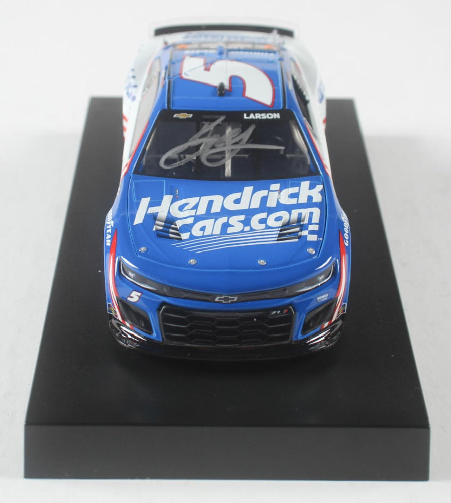 Kyle Larson Signed "HendrickCars.com" 2024 Camaro ZL1 1:24 Scale Die-Cast Car (PA)