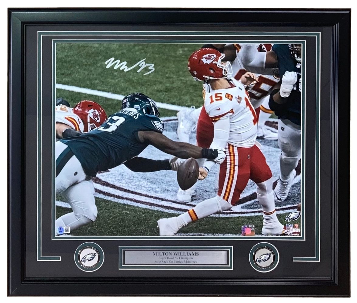 Milton Williams Signed Framed 16x20 Eagles SB 59 Mahomes Strip Sack Photo BAS