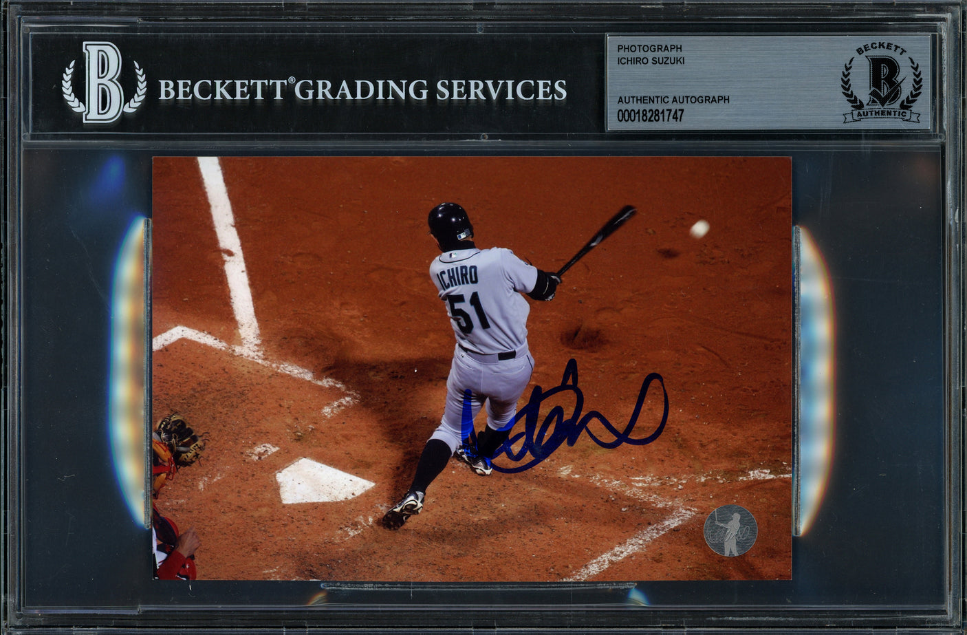 Ichiro Suzuki Autographed 4x6 Photo Seattle Mariners Beckett BAS #18281747