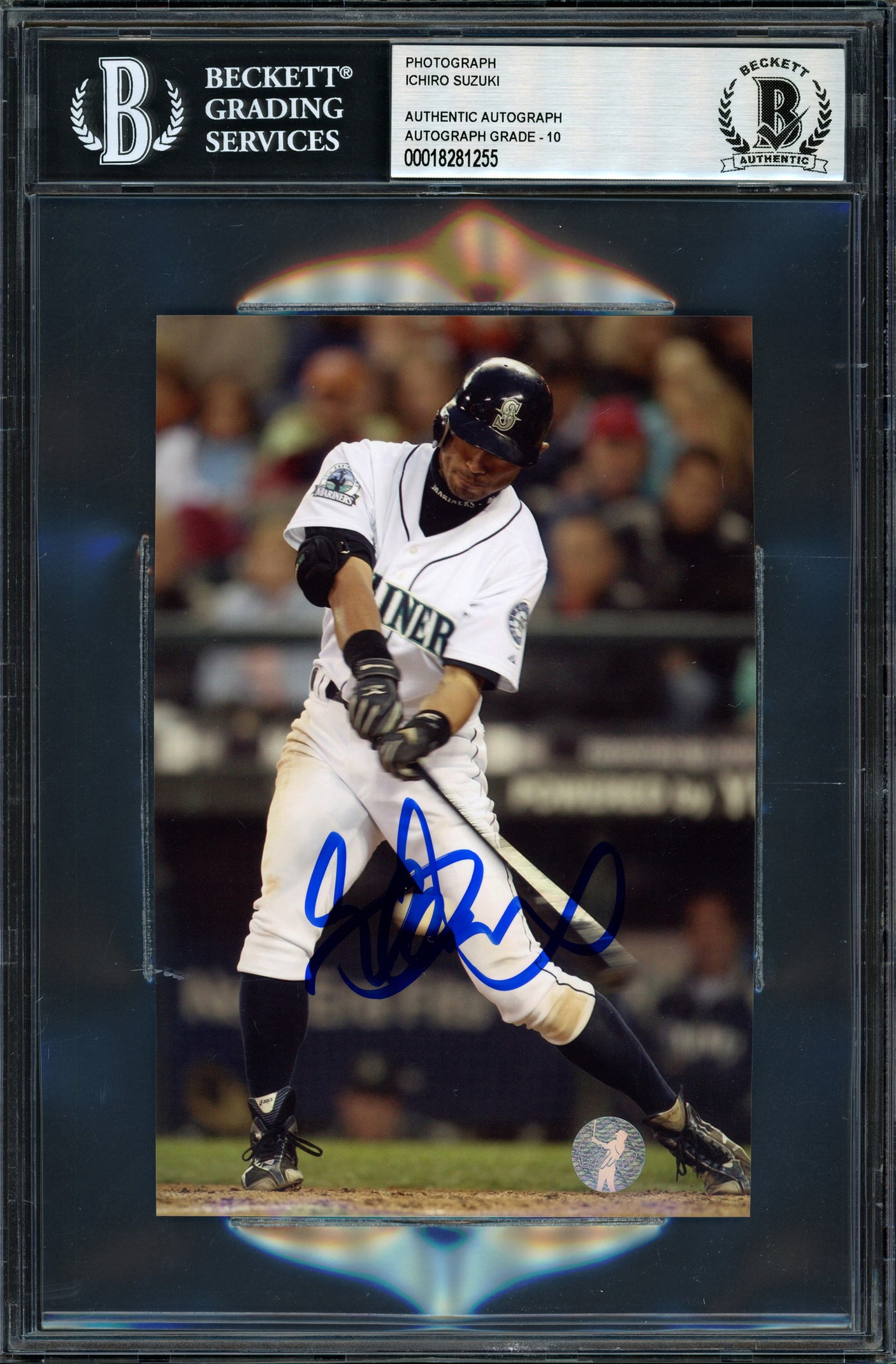 Ichiro Suzuki Autographed 4x6 Photo Seattle Mariners Auto Grade Gem Mint 10 Beckett BAS #18281255