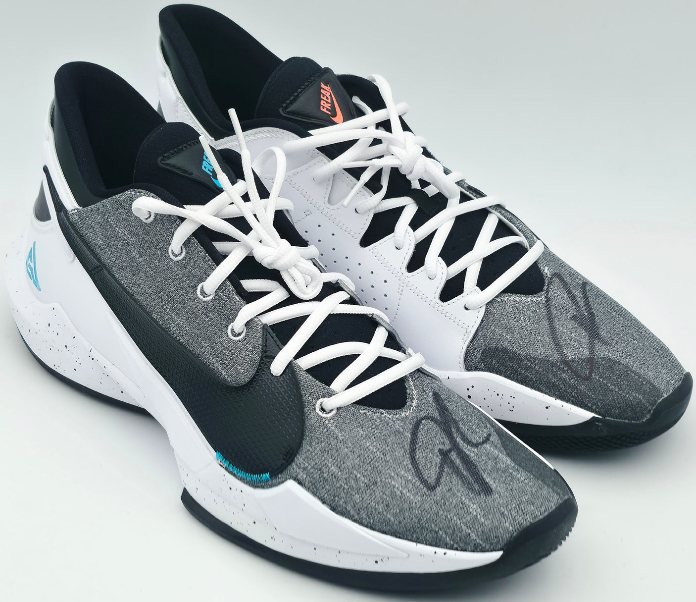Giannis Antetokounmpo Autographed Denim, Black & White Nike Zoom Freak 2 Shoes Milwaukee Bucks Size 16 (No Box) Beckett BAS Witness #3W396329 & #3W396330