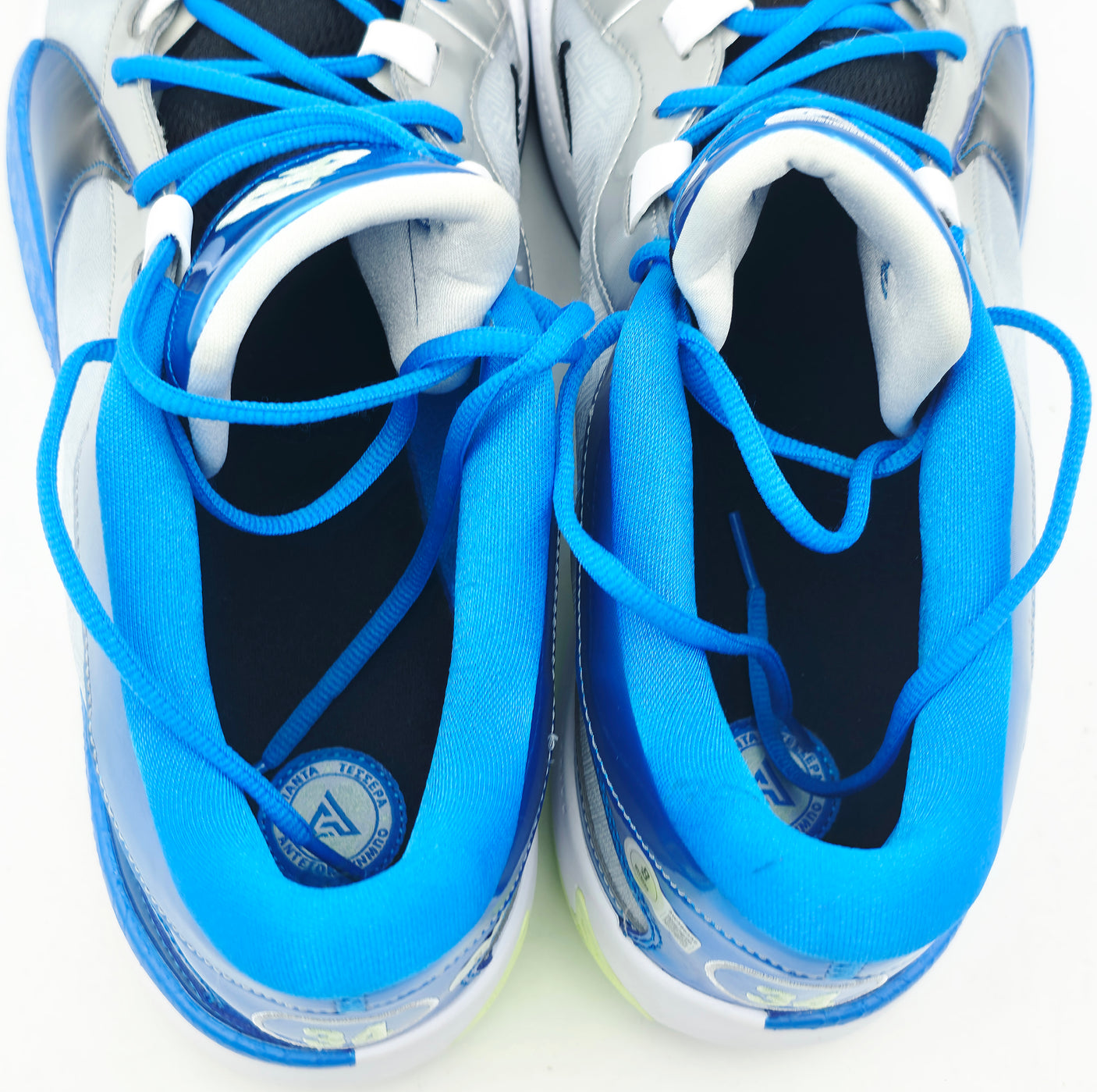 Giannis Antetokounmpo Autographed White, Metalic Blue & Metallic Silver Nike ZOOM FREAK 5 Shoes Milwaukee Bucks Size 17 (With Box) Beckett BAS Witness #3W396331 & #3W396332