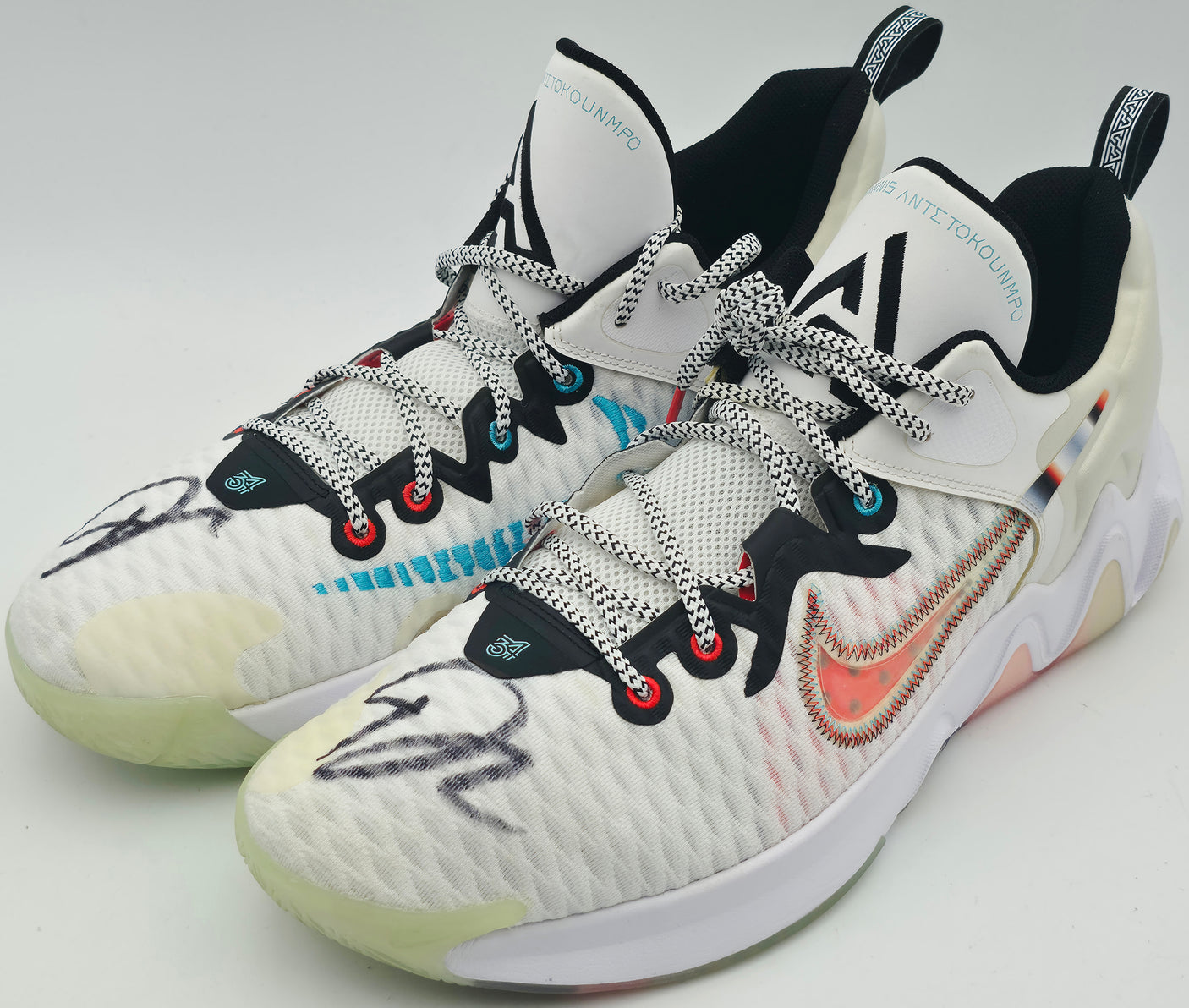 Giannis Antetokounmpo Autographed White & Clear Rainbow Nike IMORTALITY 3 Shoes Milwaukee Bucks Size 17 (No Box) Beckett BAS Witness #3W397277 & #3W397278