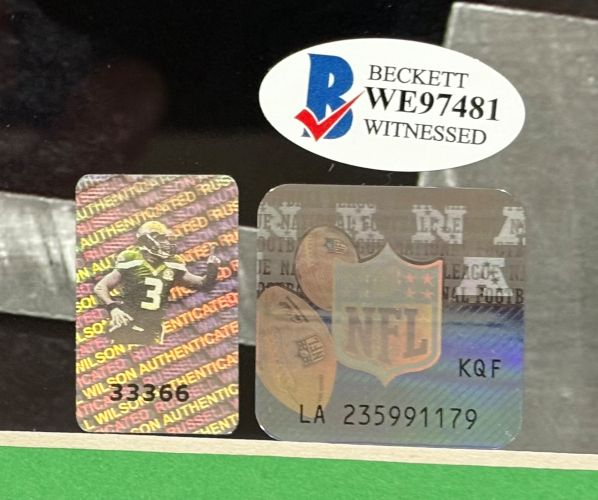 Russell Wilson Signed Framed 16x20 Seahawks Super Bowl XLVIII Trophy Photo BAS