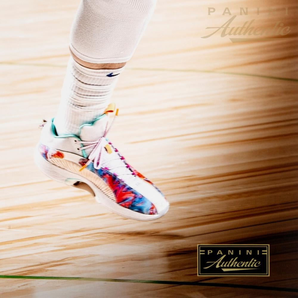 Luka Doncic Autographed Dallas Mavericks "Stepback" 16" x 20" Photograph Panini LE 177