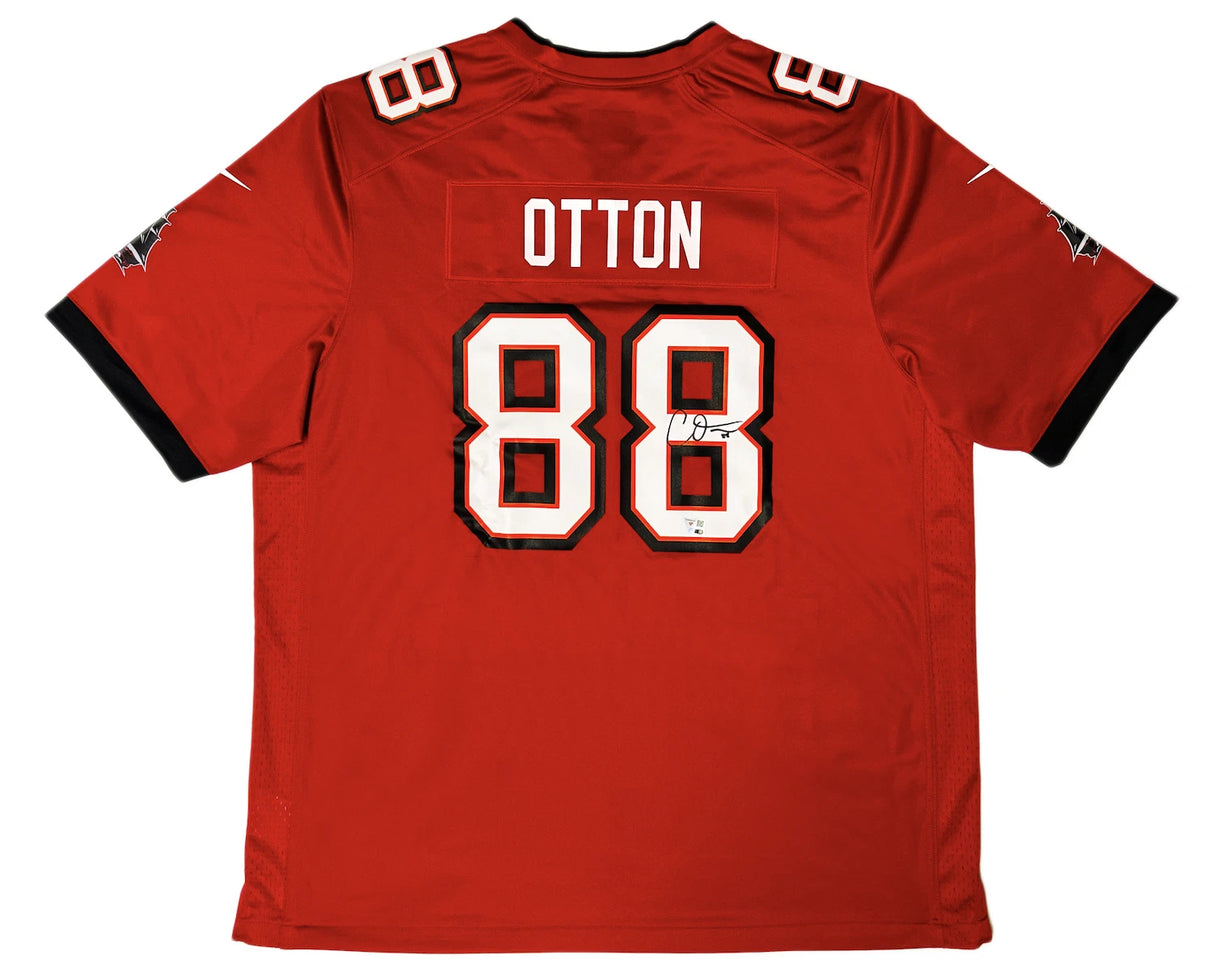 Cade Otton Autographed Tampa Bay Buccaneers Red Nike Game Jersey Fanatics