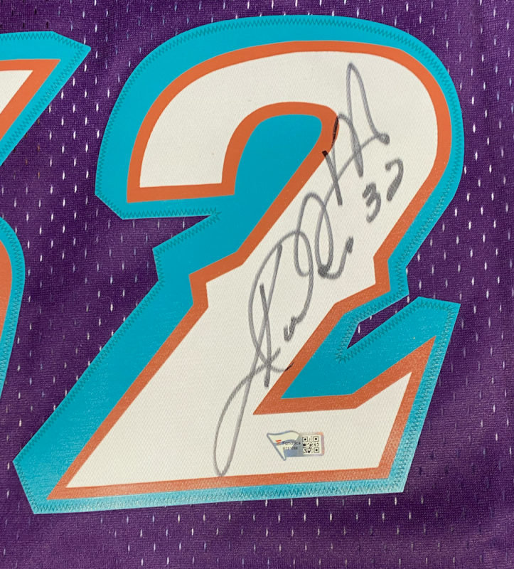 KARL MALONE Autographed Utah Jazz Mitchell & Ness Purple 1996 Road Swingman Jersey FANATICS