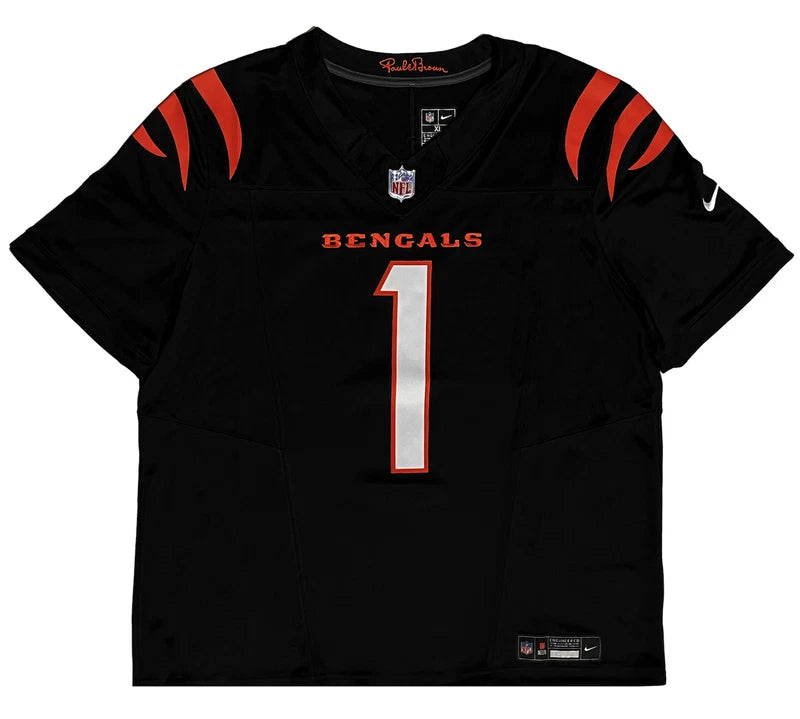 Ja'Marr Chase Autographed Cincinnati Bengals Black Nike Vapor F.U.S.E Limited Jersey Beckett Witnessed