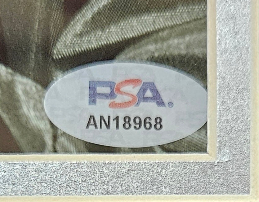 Snoop Dogg Signed Framed 8x10 Photo PSA AN18968