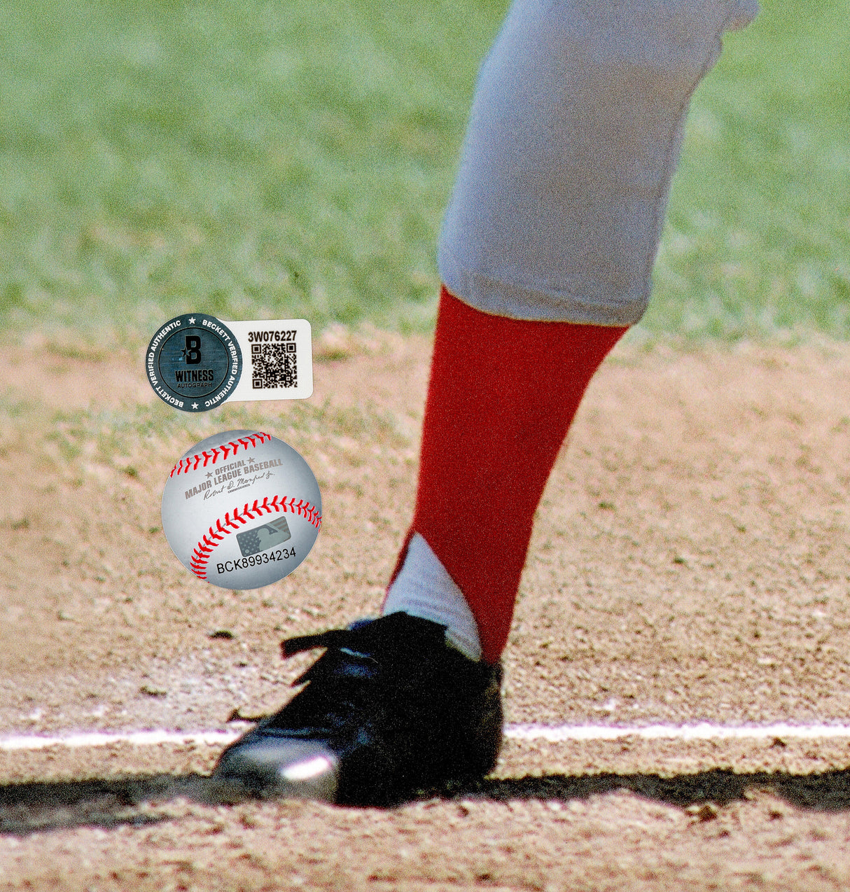 Ken Griffey Sr. Autographed 16x20 Photo Cincinnati Reds Beckett BAS Witness Stock #248594