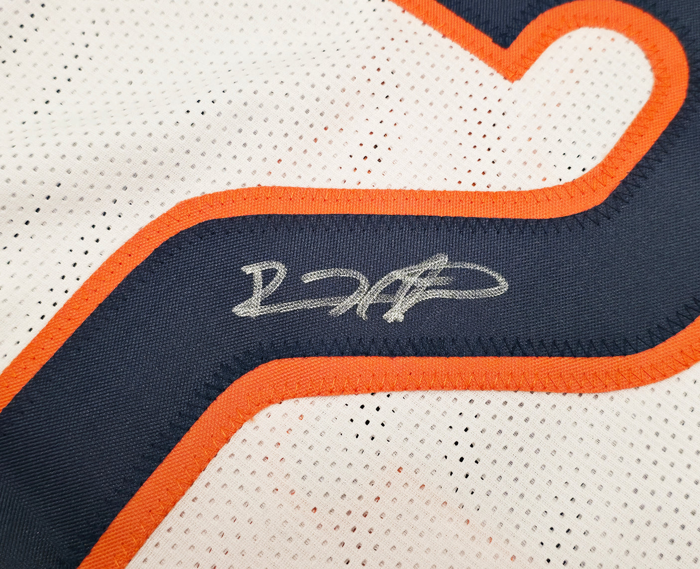 Chicago Bears Devin Hester Autographed White Jersey Beckett BAS QR Stock #250274
