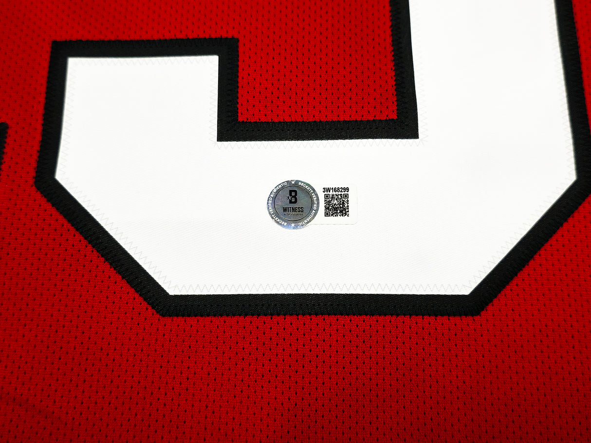 Chicago Blackhawks Jonathan Toews Autographed Red Reebok Premier Jersey Size XXL Beckett BAS Witness Stock #250190