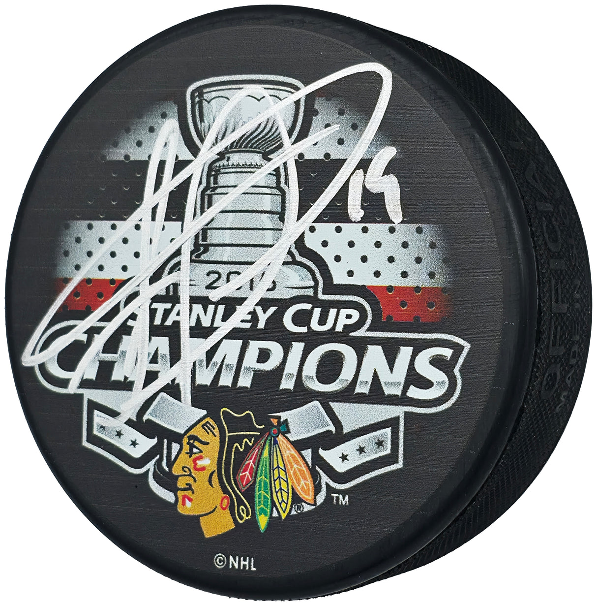 Jonathan Toews Autographed Official 2015 Stanley Cup Champions Chicago Blackhawks Logo Hockey Puck Beckett BAS Witness Stock #250567