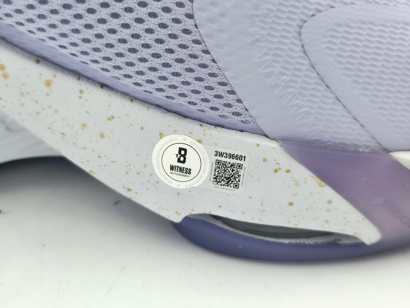 Giannis Antetokounmpo Autographed 2022 Player Exclusive (PE) Promo Oxygen Purple & Spc Purple Grey Nike Zoom Freak 4 ASW Shoes Milwaukee Bucks Size 17 Beckett BAS Witness Stock #252720