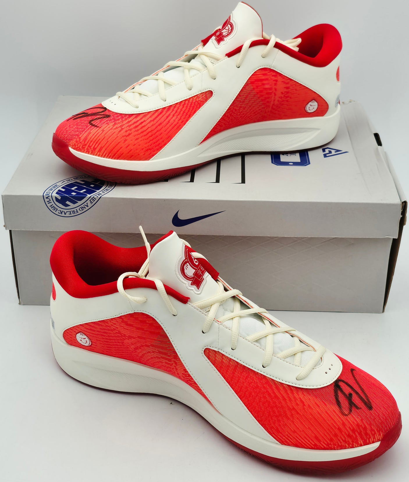 Giannis Antetokounmpo Autographed 2024 Player Exclusive (PE) Promo Sl, University Red & Bright Nike Zoom Freak 6 EP Shoes Milwaukee Bucks Size 17 Beckett BAS Witness Stock #252737