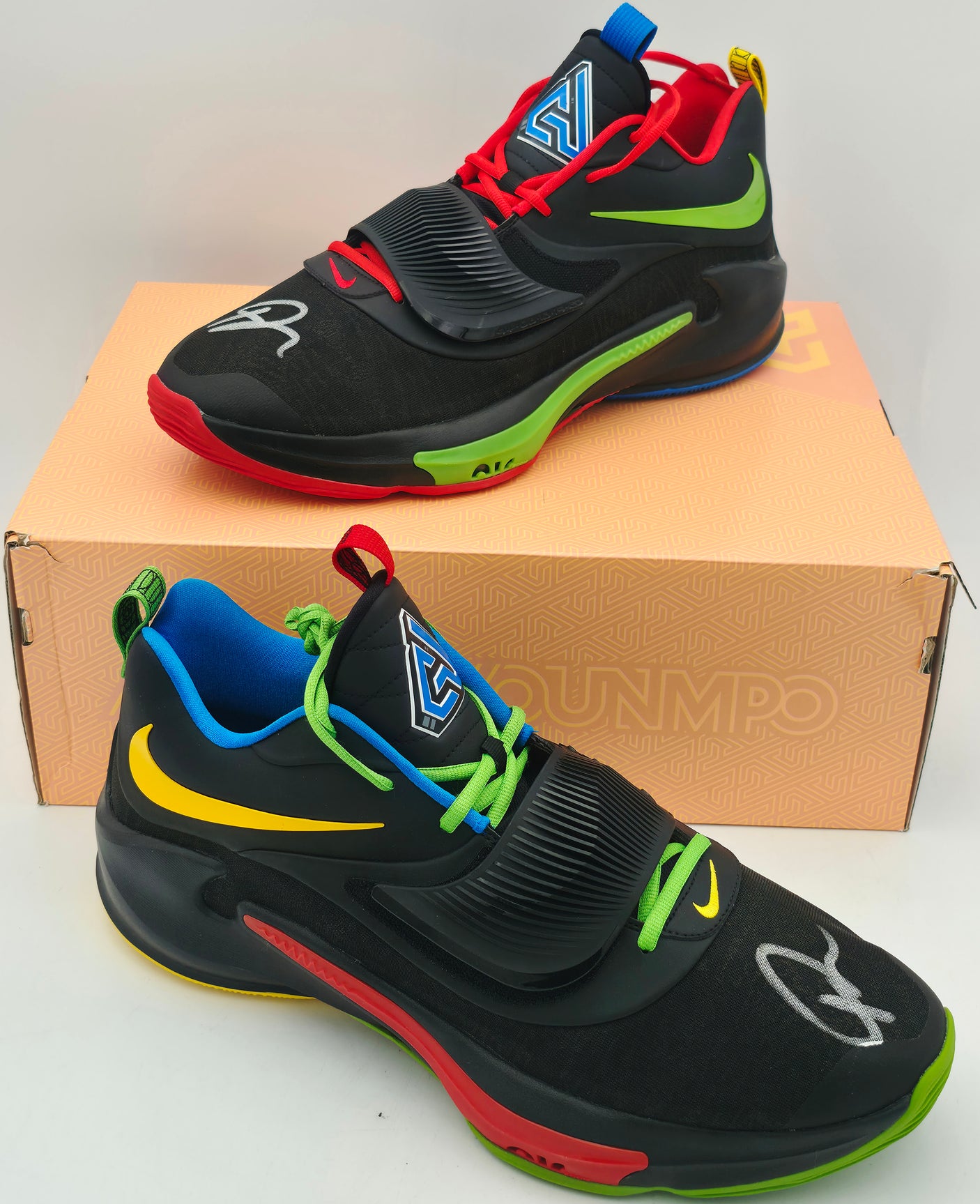 Giannis Antetokounmpo Autographed 2021 Player Exclusive (PE) Promo Black, Grean & Bean White Nike Zoom Freak 3 NRG Shoes Milwaukee Bucks Size 17 Beckett BAS Witness Stock #252761