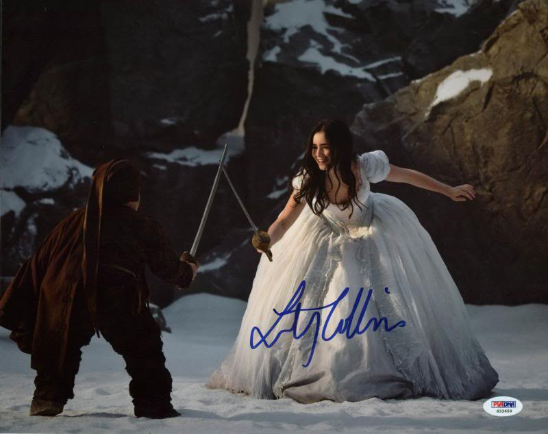 Lily Collins Mirror Mirror Signed Authentic 11X14 Photo PSA/DNA #S33659