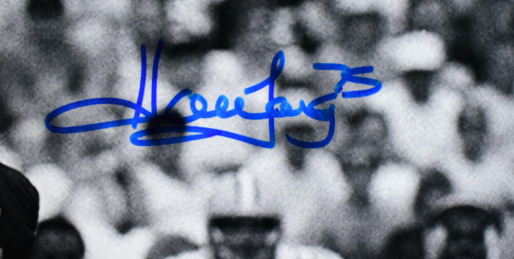 Howie Long Autographed Raiders 16x20 B/W Photo - Beckett W Hologram *Blue Image 2