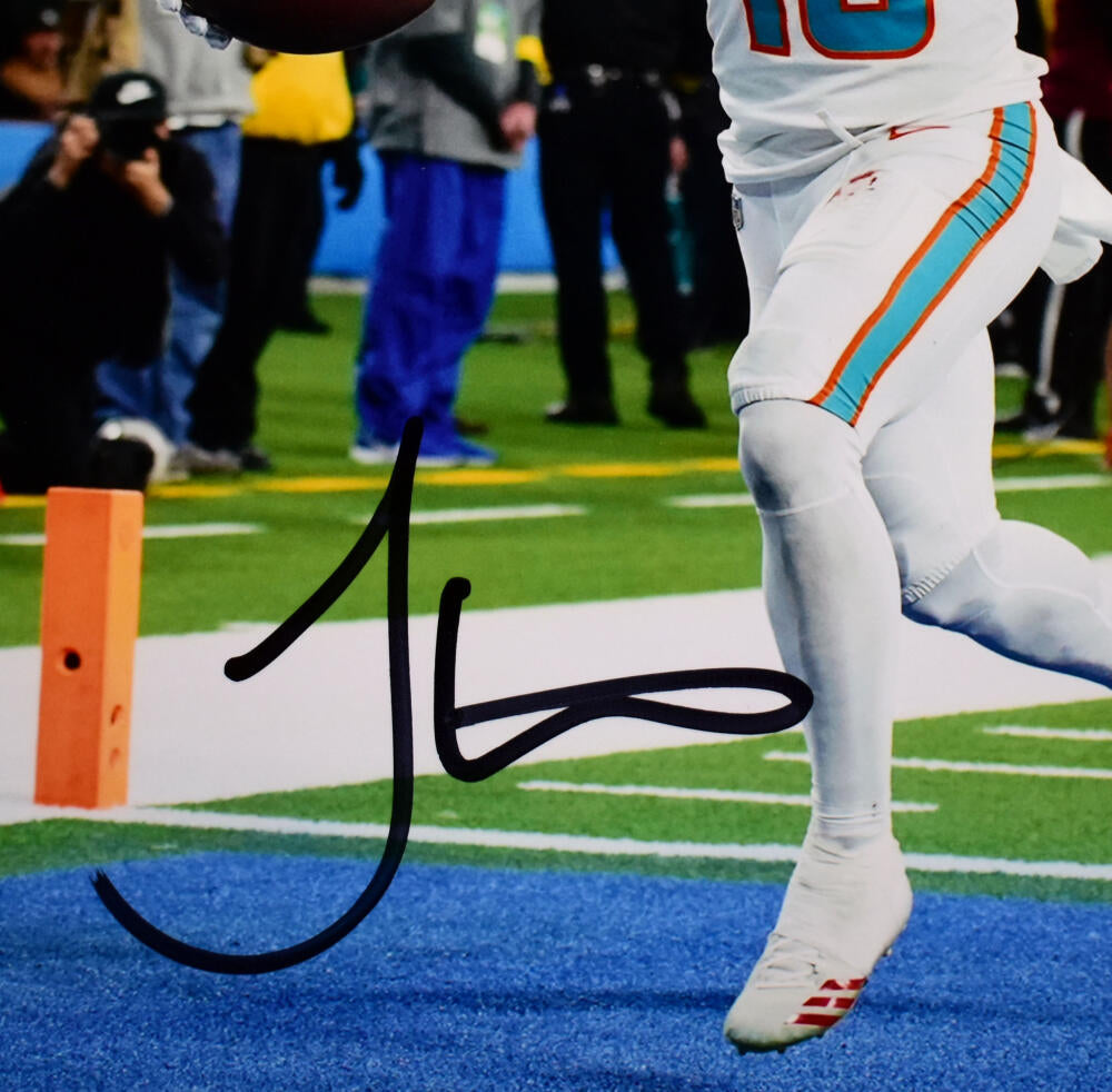 Tyreek Hill Autographed Miami Dolphins 8X10 Touchdown Photo- Beckett W Hologram *Black Image 2