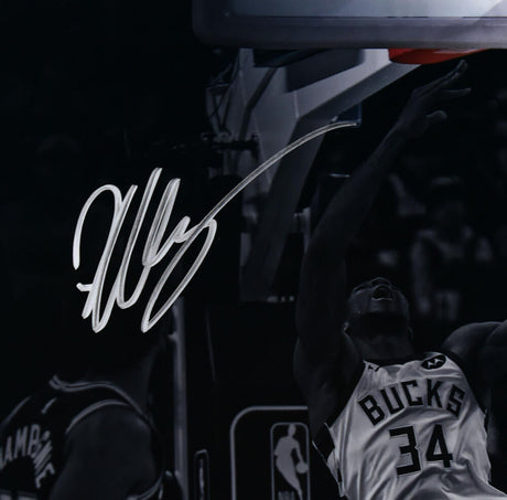 Victor Wembanyama Autographed San Antonio Spurs 16x20 Spotlight Photo- Fanatics *Silver Image 2