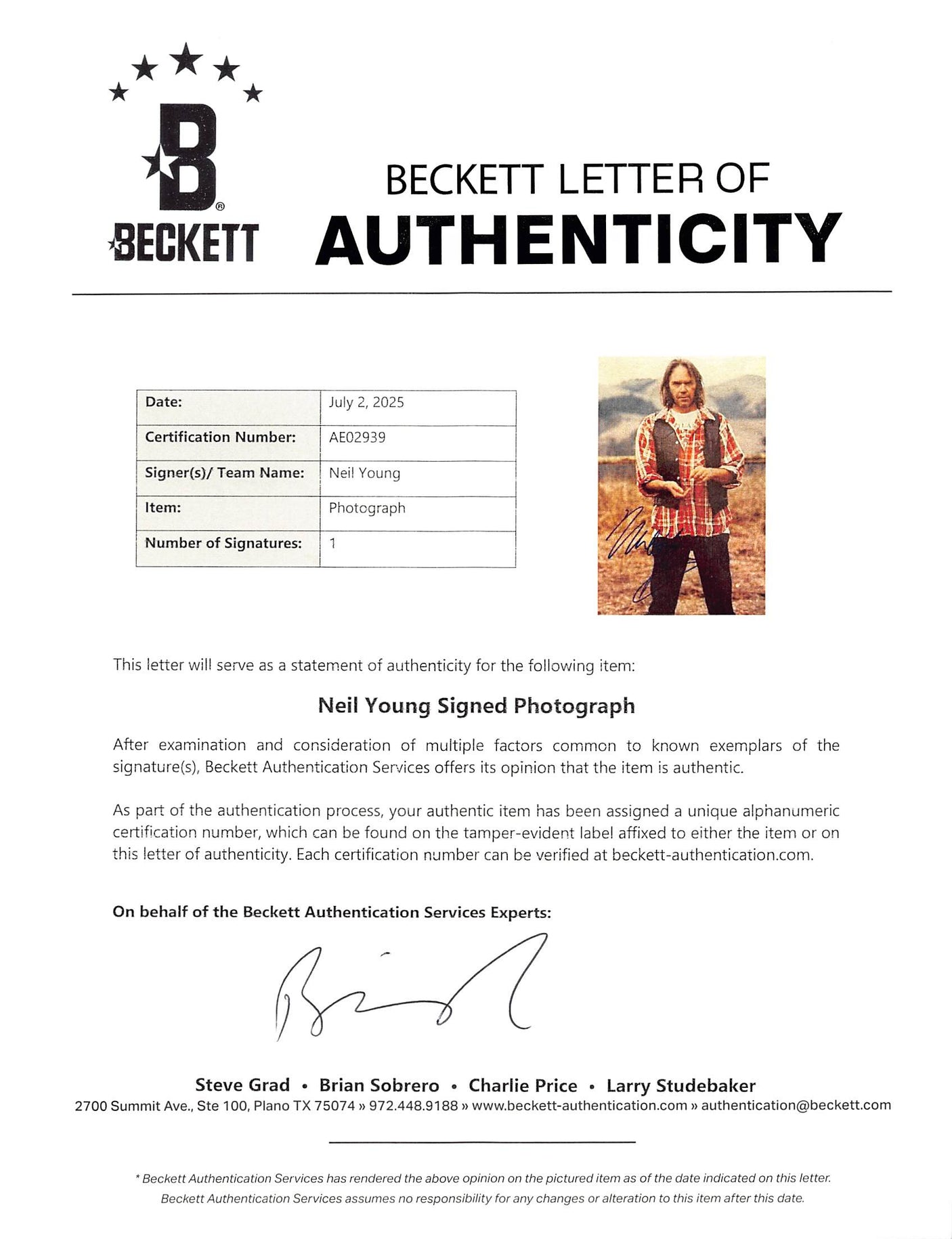 Neil Young CSN&Y Authentic Signed 11x14 Photo Autographed BAS #AE02939
