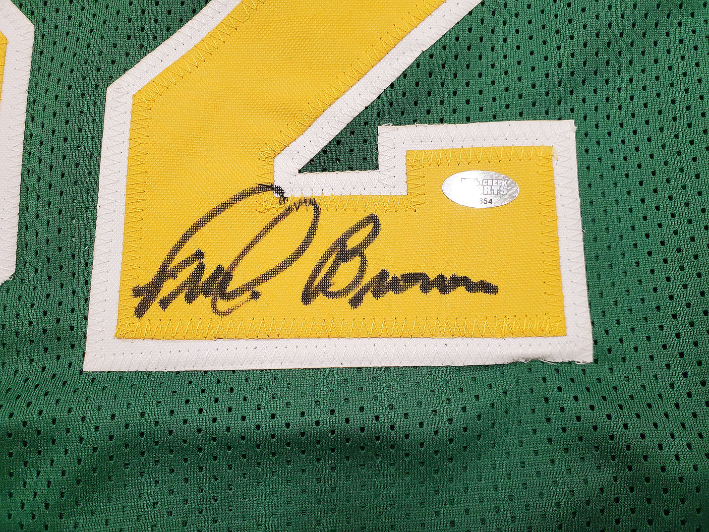Seattle Supersonics Downtown Fred Brown Autographed Green Jersey MCS Holo Stock #200289