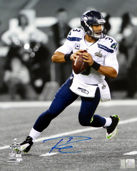Russell Wilson Autographed Framed 16x20 Photo Seattle Seahawks Super Bowl XLVIII RW Holo Stock #200375