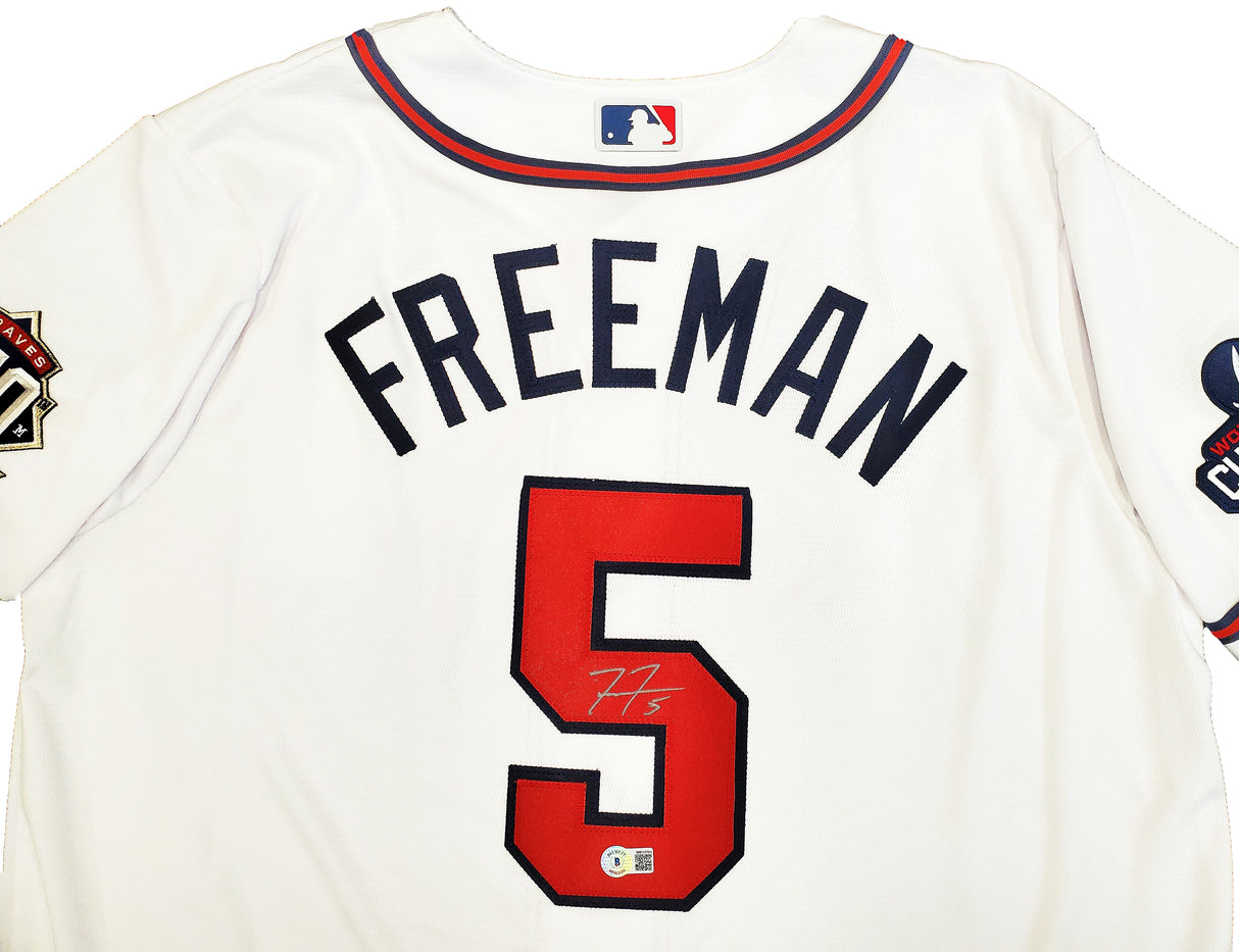 Atlanta Braves Freddie Freeman Autographed White Nike Jersey World Series Patch Size L Beckett BAS QR Stock #200885