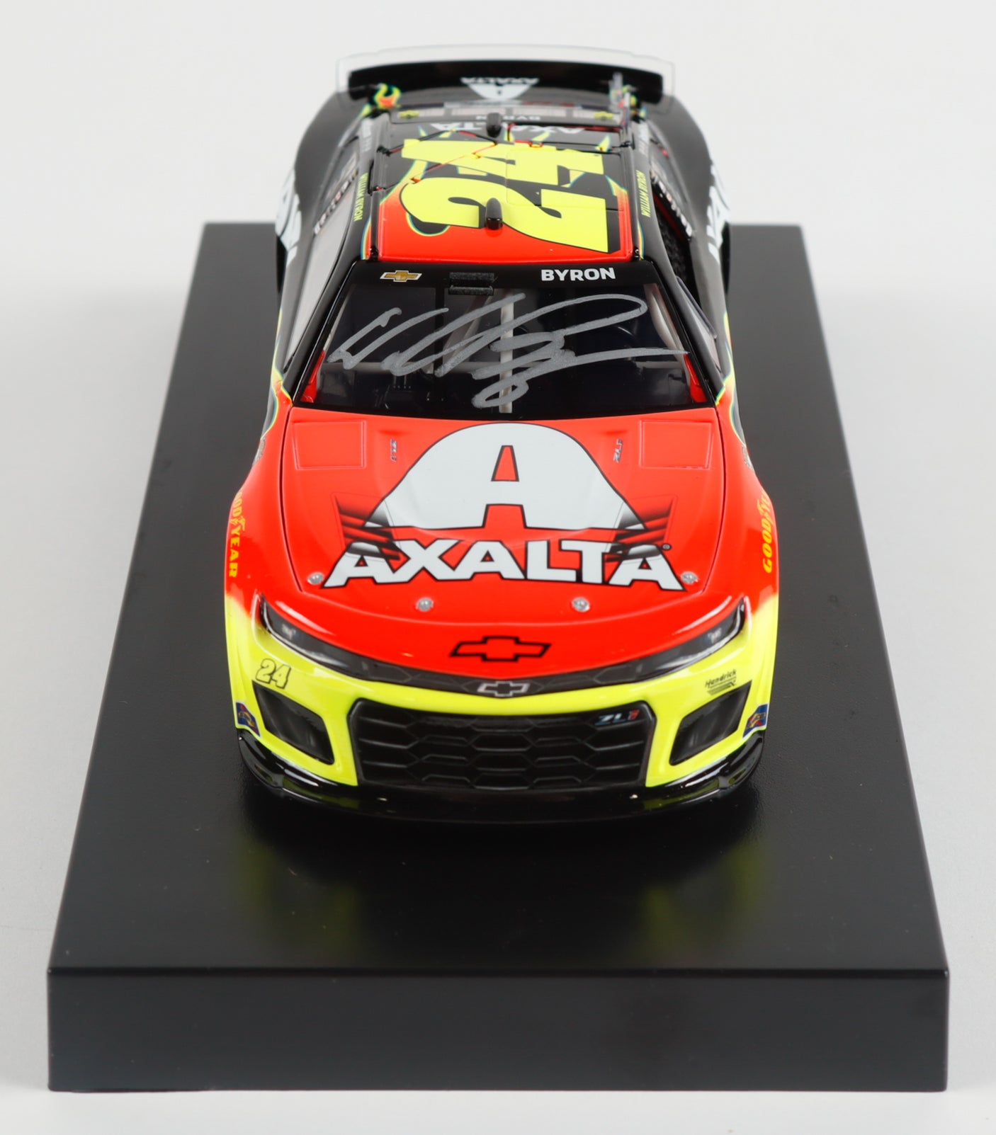 William Byron Signed 2024 #24 Axalta Throwback Camaro ZL1 | 1:24 Diecast Car (PA)