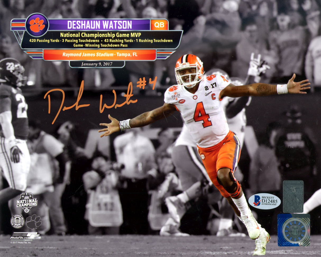 Deshaun Watson Autographed 8x10 Photo Clemson Tigers Beckett BAS Stock #126458