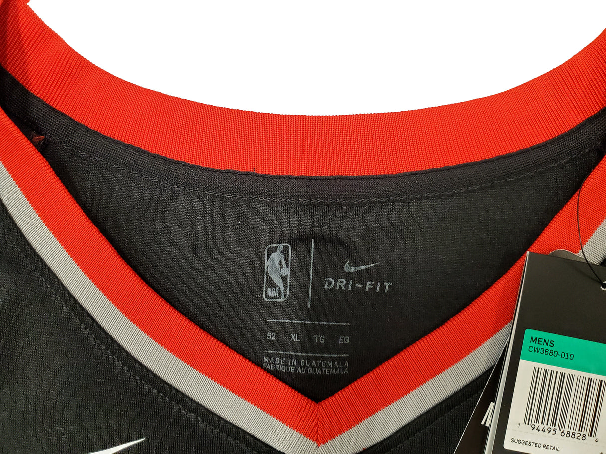 Portland Trail Blazers Damian Lillard Autographed Black Nike Jersey Size XL Beckett BAS Stock #195900
