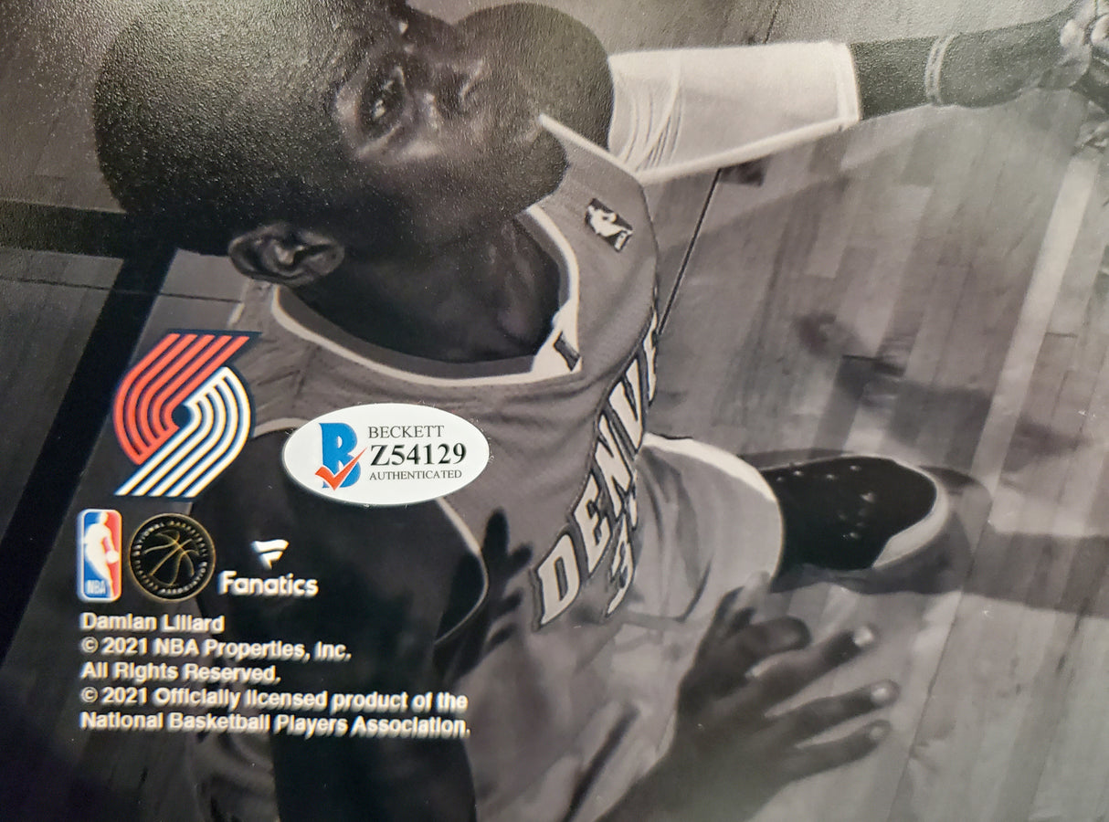 Damian Lillard Autographed Framed 16x20 Photo Portland Trail Blazers Beckett BAS Stock #197156