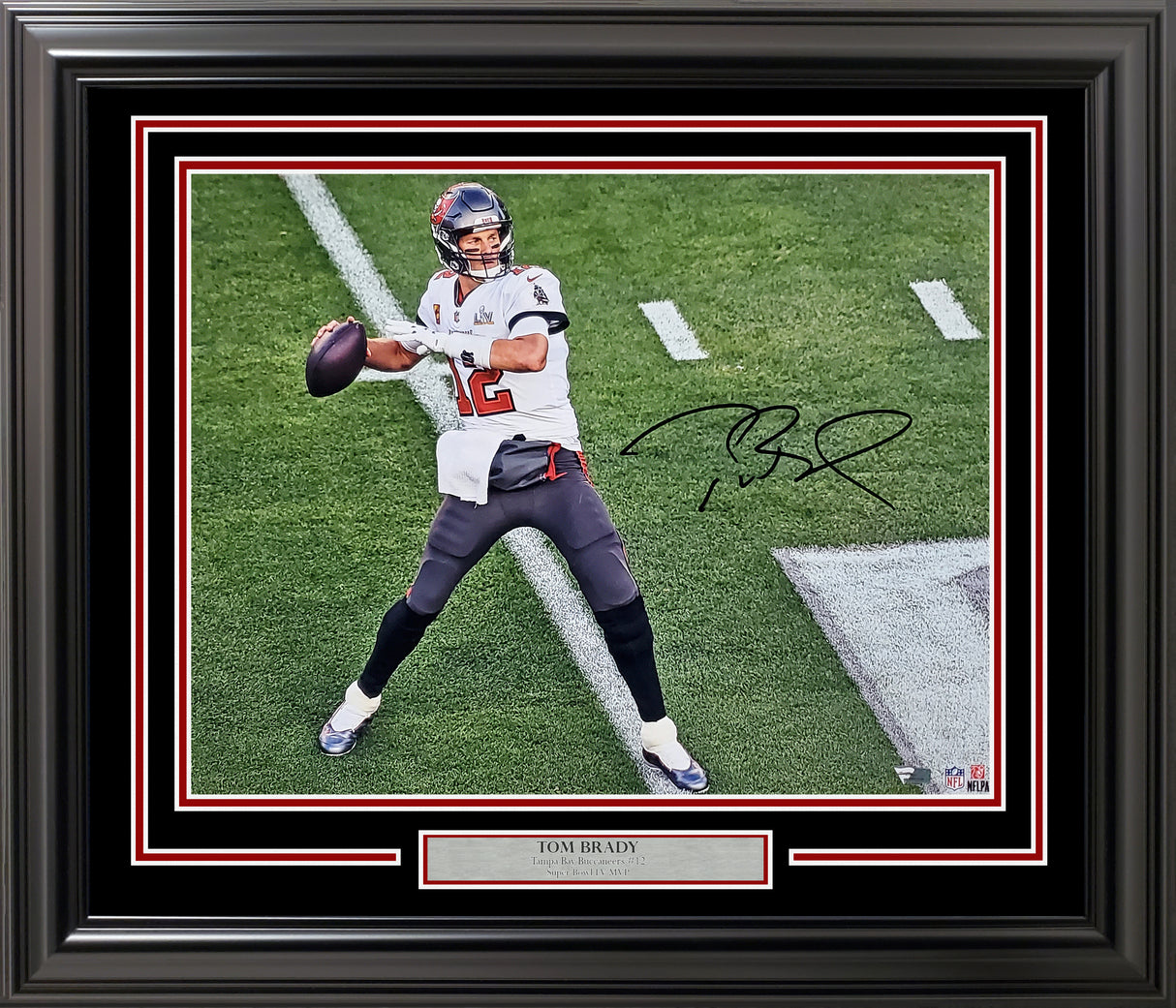 Tom Brady Autographed Framed 16x20 Photo Tampa Bay Buccaneers Super Bowl LV Fanatics Holo Stock #197158