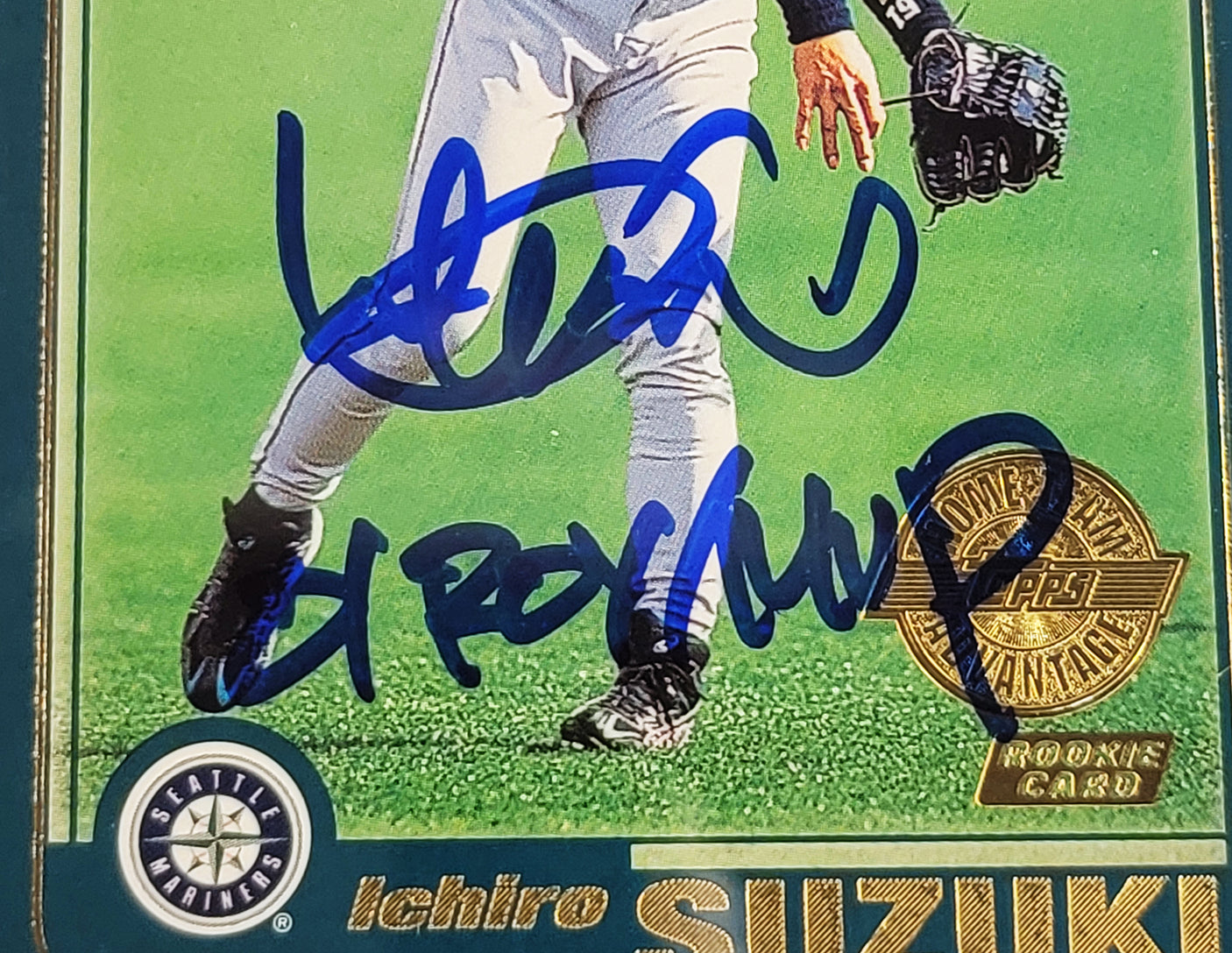Ichiro Suzuki Autographed 2001 Topps Home Team Advantage Rookie Card #726 Seattle Mariners PSA 9 Auto Grade Mint 9 "01 ROY MVP" PSA/DNA #63680016