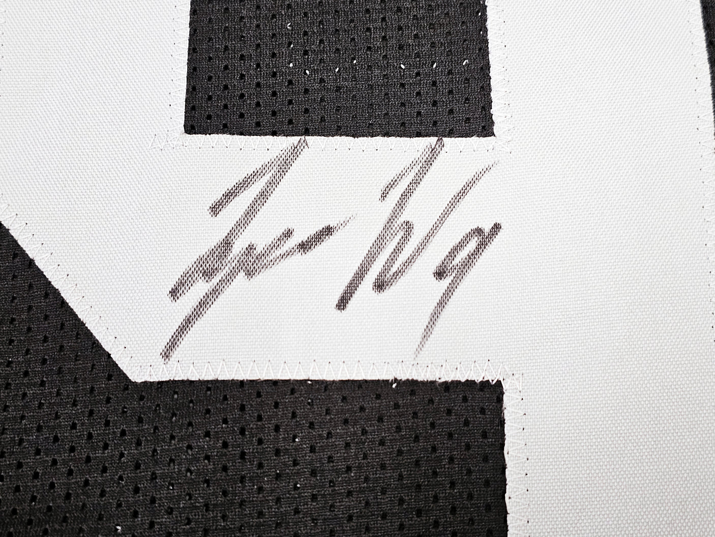 Las Vegas Raiders Tyree Wilson Autographed Black Jersey Beckett BAS Witness Stock #217964