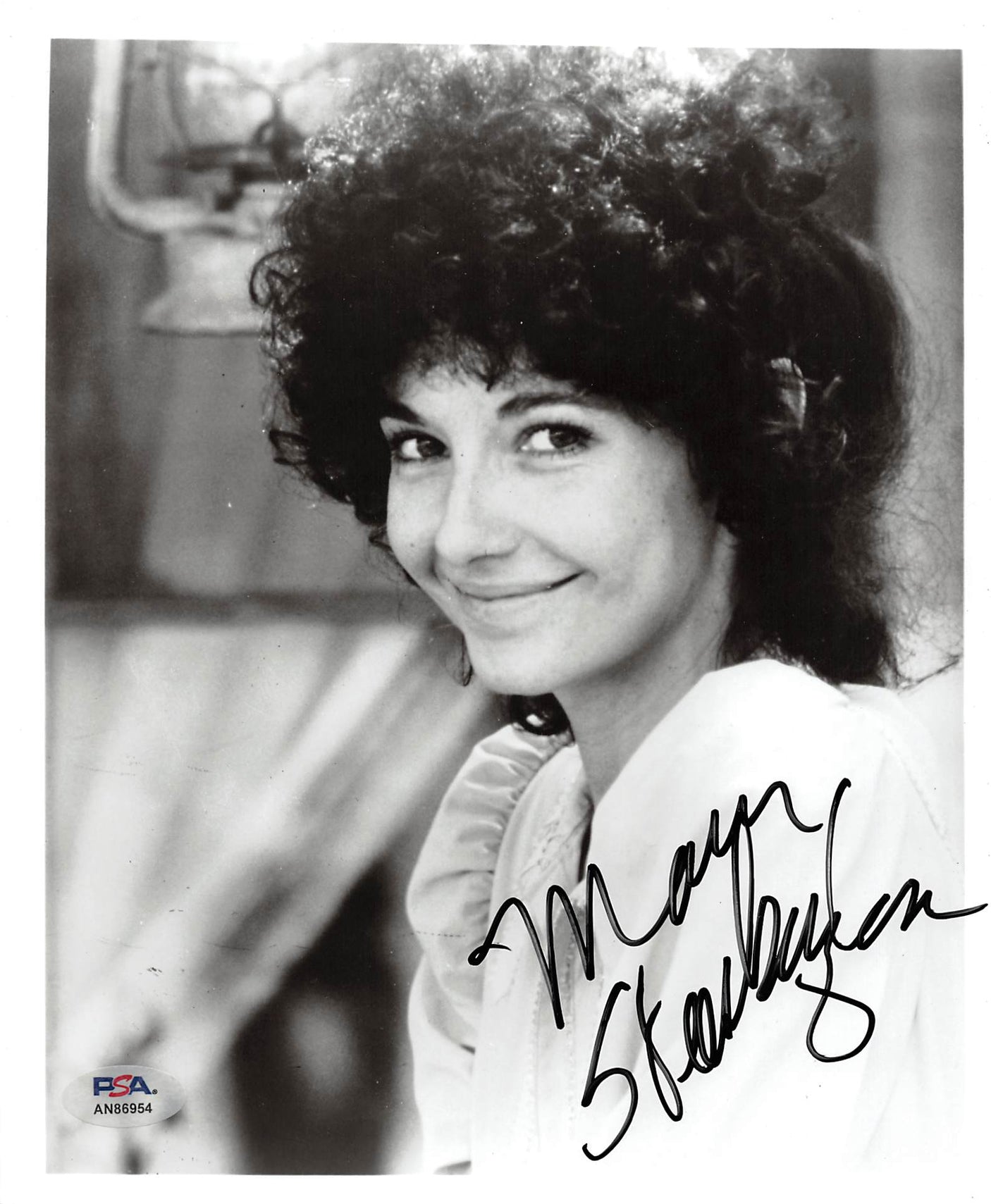 Mary Steenburgen What's Eating Gilbert Grape Signed 8x10 Photo PSA/DNA #AN86954