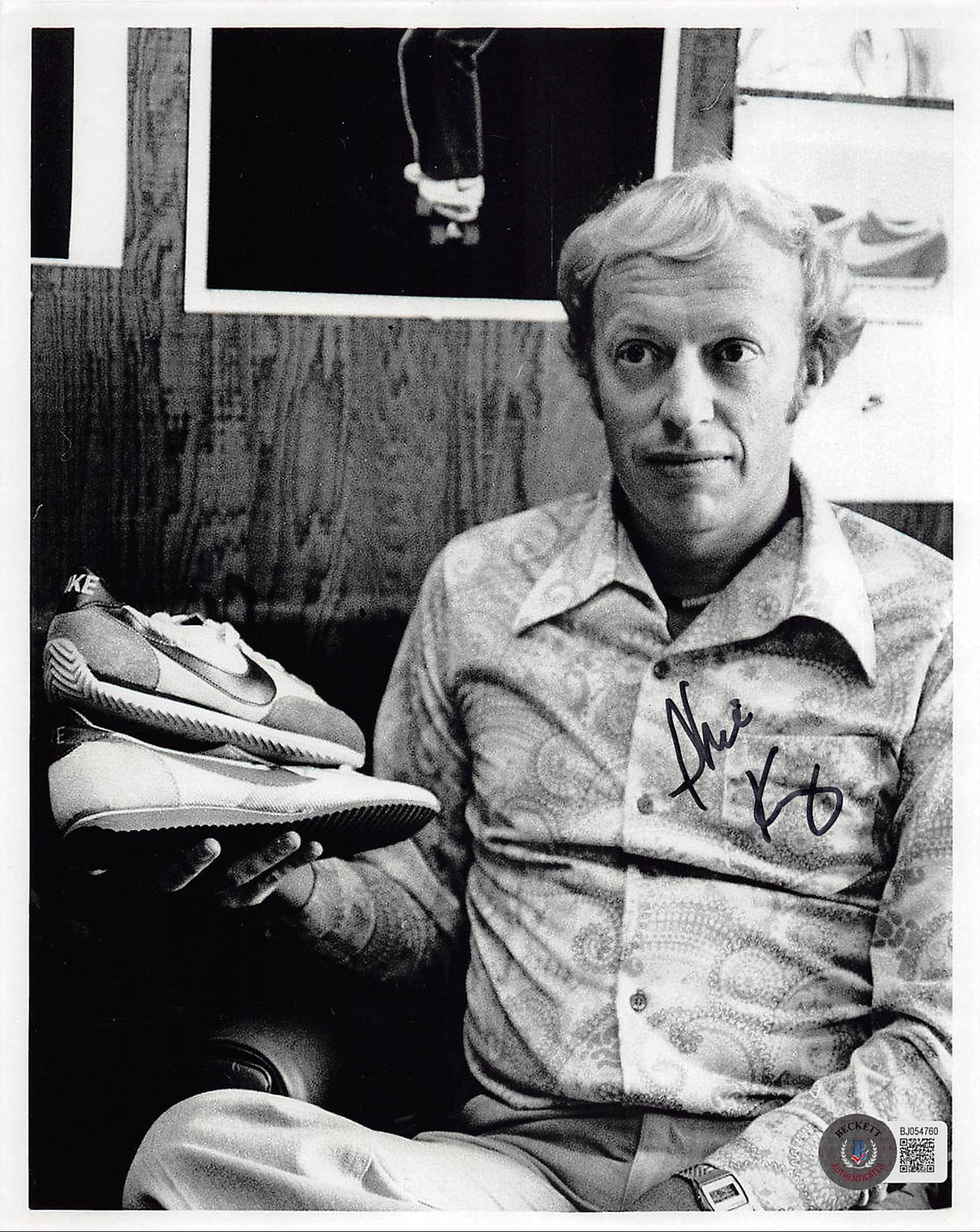 Phil Knight Authentic Signed 8x10 Photo Autographed BAS #BJ054760