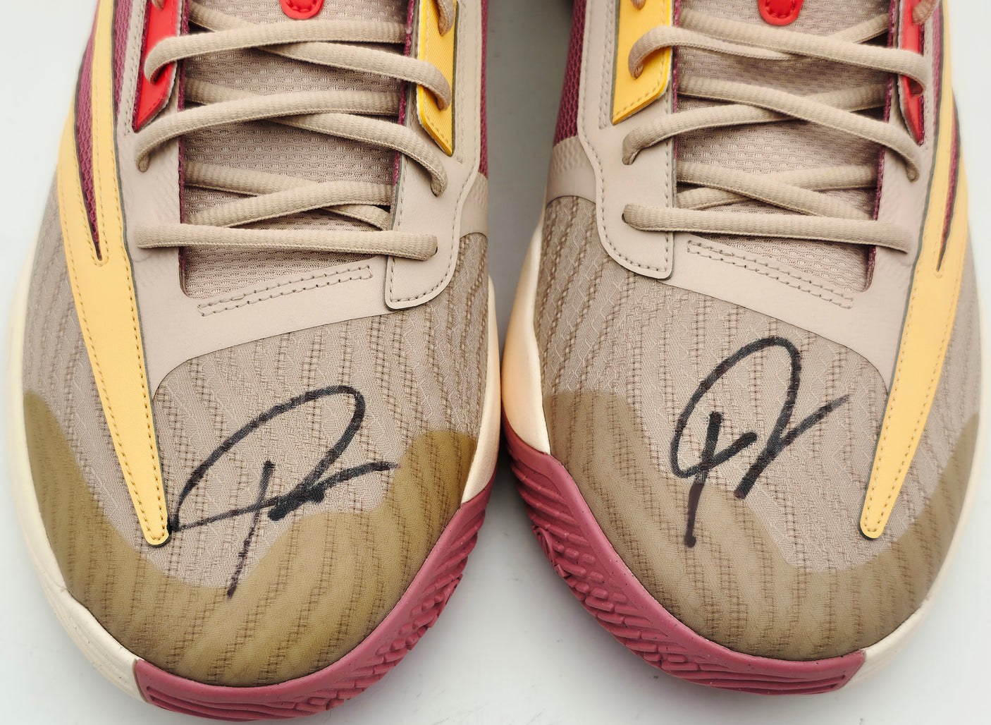 Giannis Antetokounmpo Autographed 2023 Player Exclusive (PE) Promo FSSL STN/CLSTL GLD-DSRT BRRY-G Nike Immortality 3 Shoes Milwaukee Bucks Size 17 (No Box) Beckett BAS Witness #3W395057