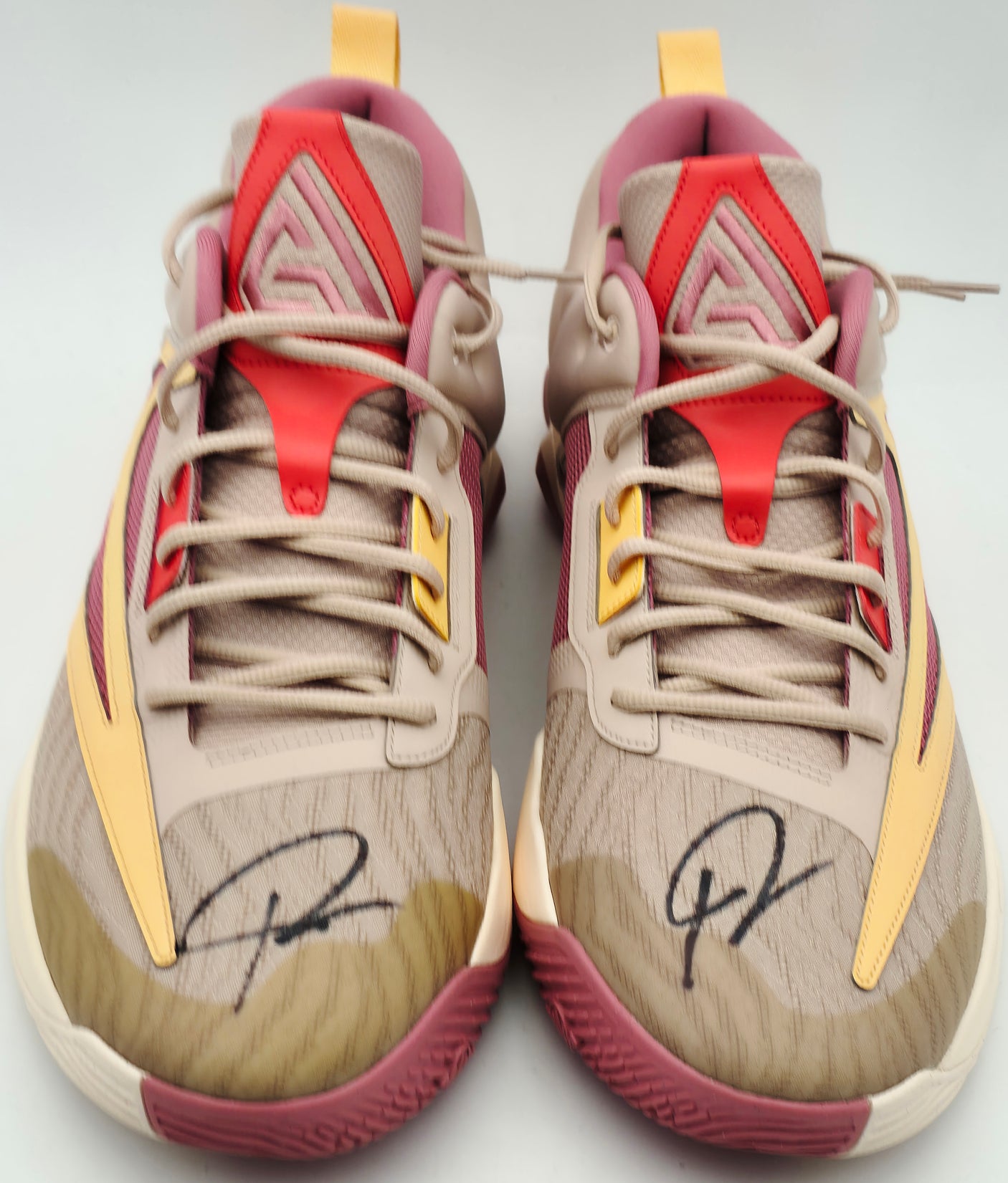 Giannis Antetokounmpo Autographed 2023 Player Exclusive (PE) Promo Fossil Stone, Celestial Gold & Desert Berry Nike Immortality 3 Shoes Milwaukee Bucks Size 17 (No Box) Beckett BAS Witness #3W395057
