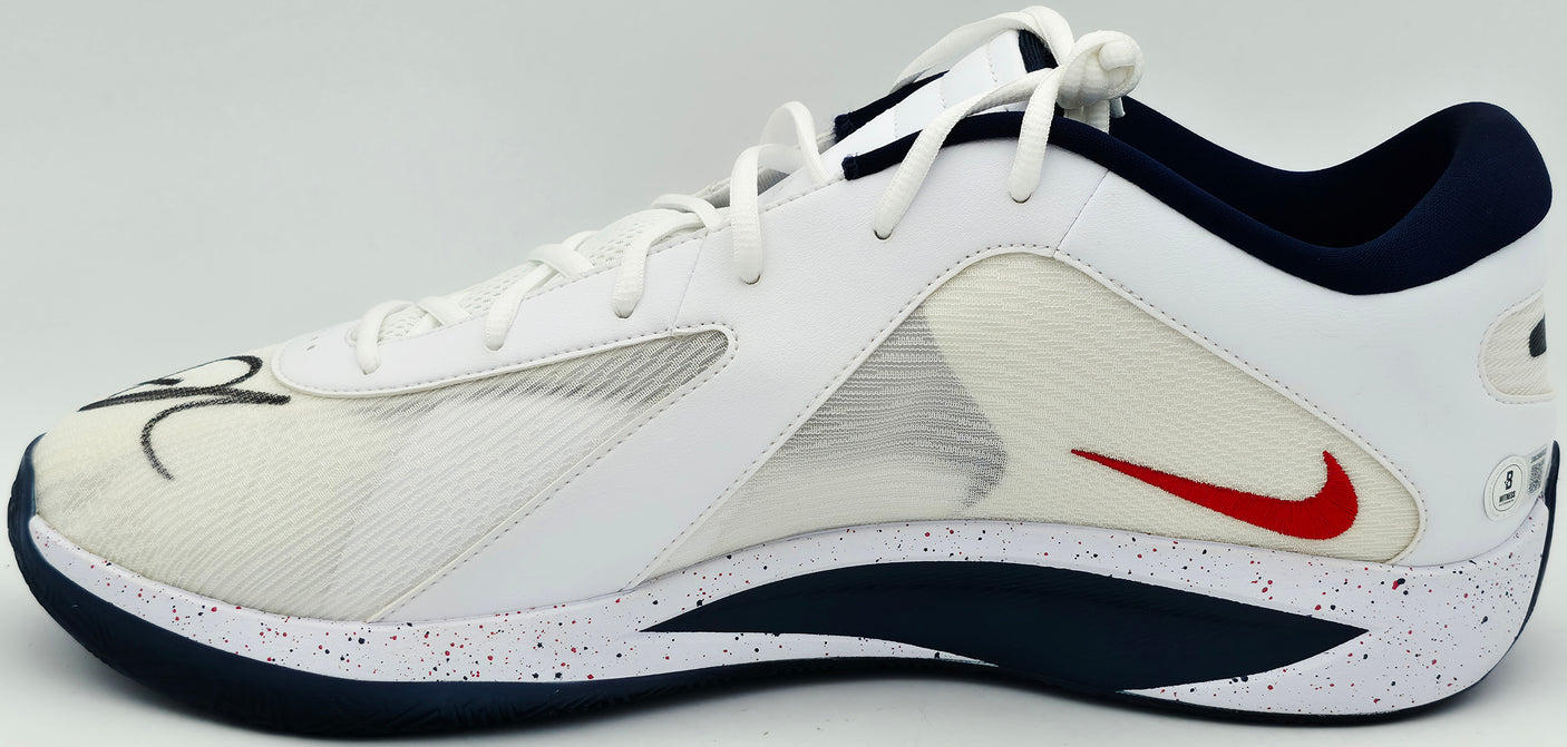 Giannis Antetokounmpo Autographed 2024 Player Exclusive (PE) Promo UCONN WHT/UNI RED-COL NVY Nike Zoom Freak 6 NCAA P Shoes Size 17 (No Box) Beckett BAS Witness #3W396931 & #3W396932