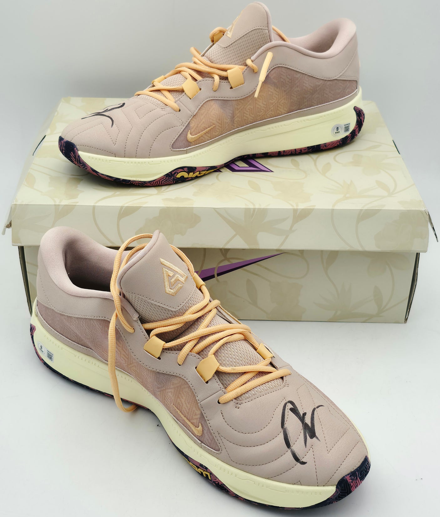Giannis Antetokounmpo Autographed FOSSIL STONE/ALABASTER/DESERT Nike ZOOM FREAK 5 Shoes Milwaukee Bucks Size 17 (With Box) Beckett BAS Witness #3W396335 & #3W396336