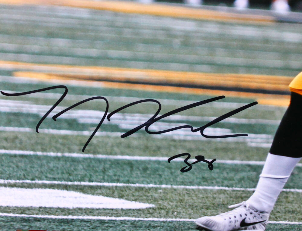 TJ Hockenson Autographed Iowa 16x20 Running Photo-Beckett W Hologram *Black