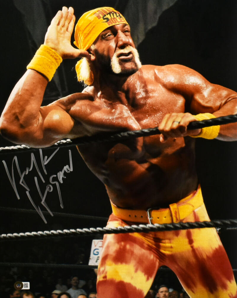Hulk Hogan Autographed 16x20 Close Up Photo -Beckett Hologram *Silver