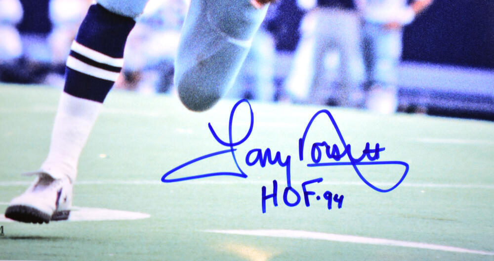 Tony Dorsett Autographed Cowboys 16x20 Running Photo w/HOF - Beckett W Hologram