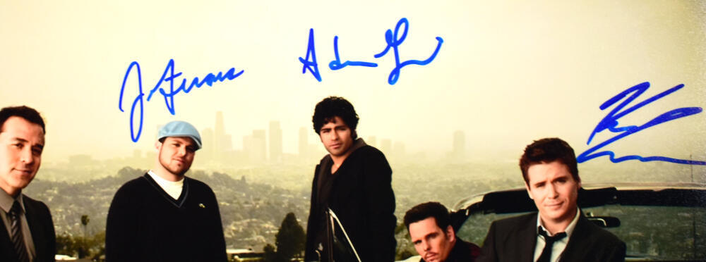 Entourage Cast Autographed Entourage 11x14 Photo- Beckett W Hologram *Blue